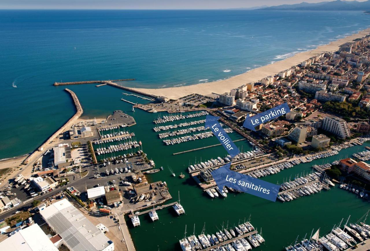 Voilier A Quai Au Calme Hotell Canet-en-Roussillon Exteriör bild